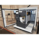 Bordmonteret industrielt labelprinter kabinet med installeret Zebra ZT200-serie